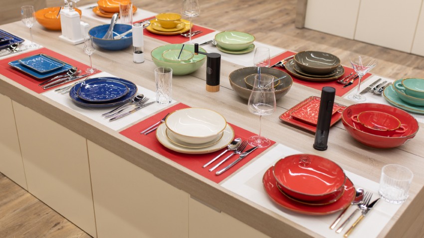 AKCIJA DANI UREĐENJA STOLA U TRGOVINI LONCI&POKLOPCI